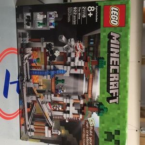 Lego Minecraft “21118- The Mine”